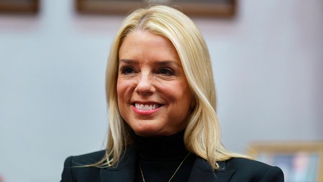 © Ansa | SEGRETARIA ALLA GIUSTIZIA: PAM BONDI - Bondi, 59 anni, è stata procuratrice generale della Florida dal 2011 al 2019, è considerata una delle sostenitrici più fedeli di Donald Trump ed è apparsa anche al suo fianco negli ultimi giorni della campagna elettorale