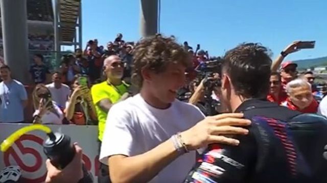 © Da video