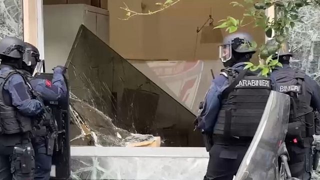 © Da video