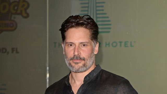 © Italy Photo Press |  Regolare, uniforme, a incorniciare il volto: Joe Manganiello