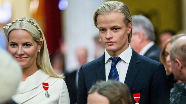 © Ansa | Marius Borg Hoiby accanto alla madre, la principessa Matte-Marit