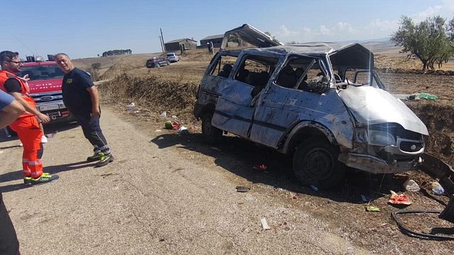© Ansa | L'incidente stradale avvenuto in località Montesecco, nelle campagne di Serracapriola (Foggia) 