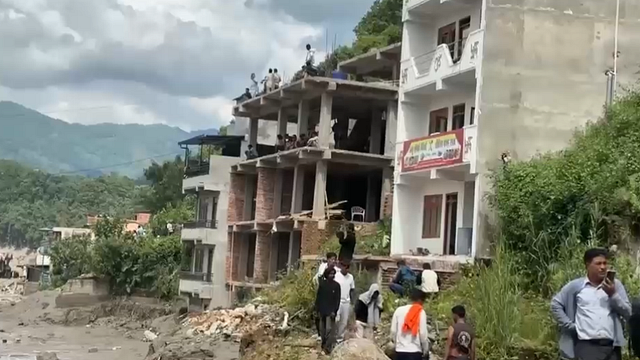 © Da video