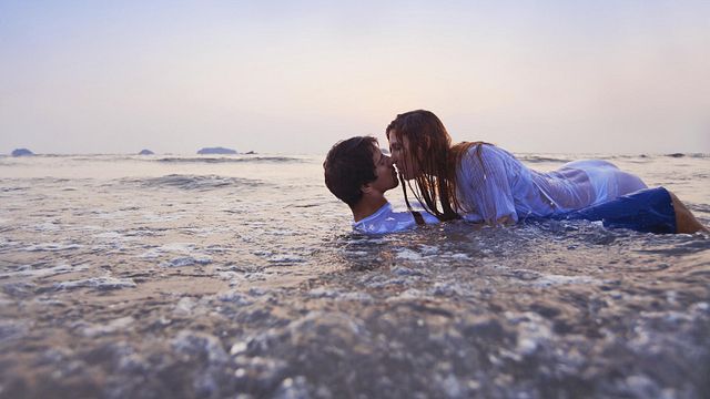 © istockphoto | Tra le onde