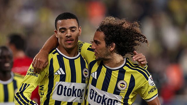 © Getty Images | Greenwood e Guendouzi al Fenerbahce
