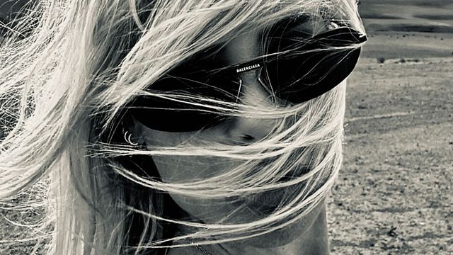 © Instagram @ilaryblasi