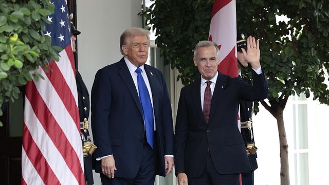 © Ansa | Donald Trump prima dell'incontro con il nuovo primo ministro canadese Mark Carney alla Casa Bianca, il 7 ottobre 2025