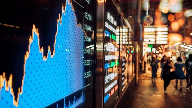  | Financial stock exchange market display screen board on the street
