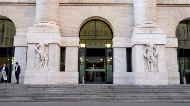© agenzia
