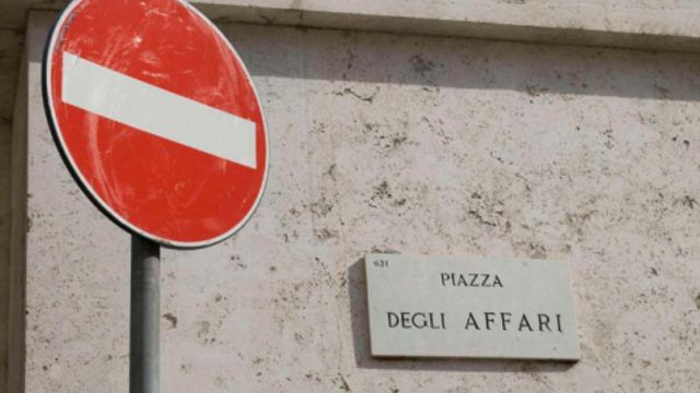 © agenzia