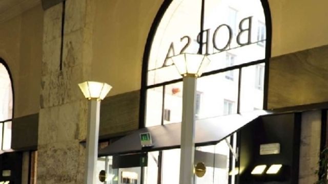 © agenzia