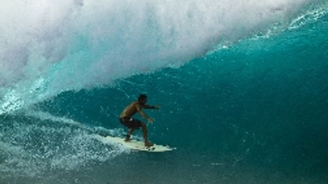 © Reuters | Il campione di surf Sion Milosky, 35 anni