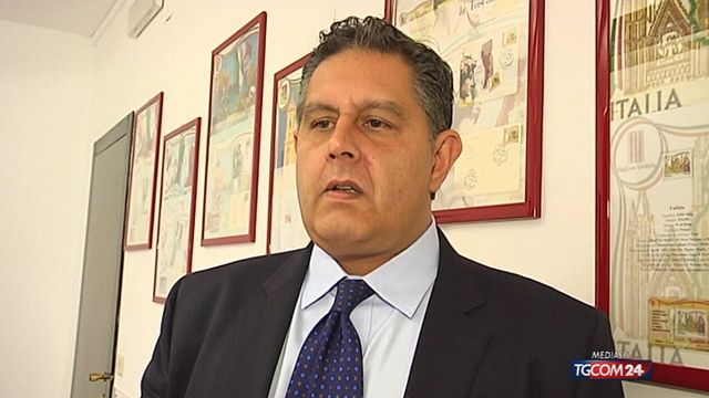 © Tgcom24 | 11.30 PARLA TOTI SRV