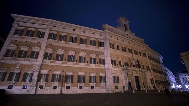 © Ansa |  Piazza Montecitorio - Roma