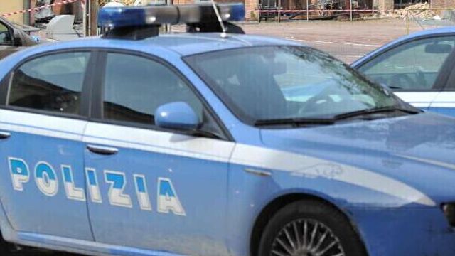 © agenzia