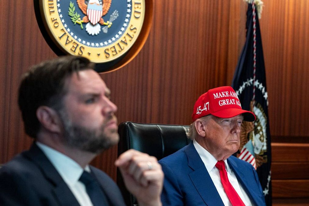 © White House 