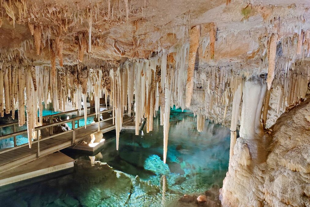 © Istockphoto  |  Cristal & Fantasy Cave, Isole Bermuda