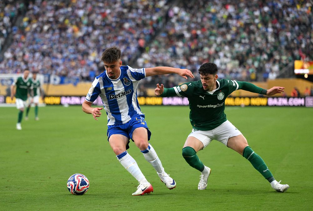 © afp  | Christian Zawieschitzky, portiere classe 2007 del Salisburgo autore di due grandi partite contro Pachuca e Al Hilal. Nulla ha potuto sotto i colpi del Real Madrid 