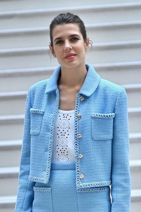 © IPA  | 	Charlotte Casiraghi a Parigi tra gli ospiti della sfilata Chanel dedicata alla collezione Haute Couture per il prossimo autunno inverno