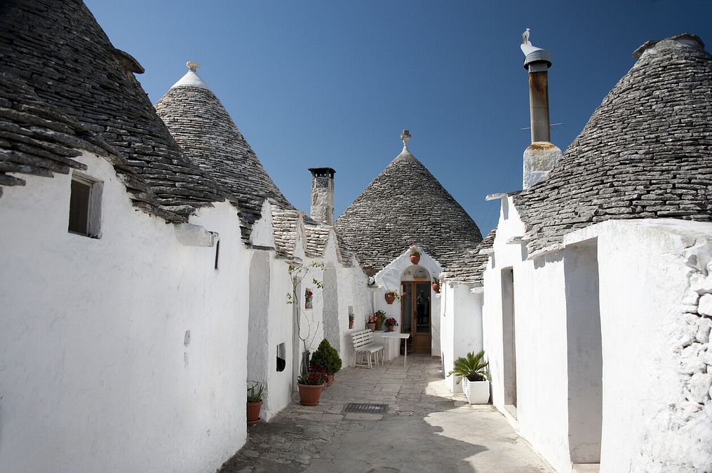 © Istockphoto  | Alberobello e i Trulli