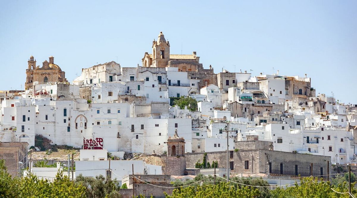 © Istockphoto  | Alberobello e i Trulli