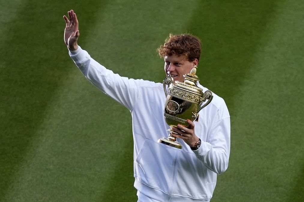 © IPA  | 1) Australian Open 2024: battuto in finale Medvedev 3-6, 3-6, 6-4, 6-4, 6-3