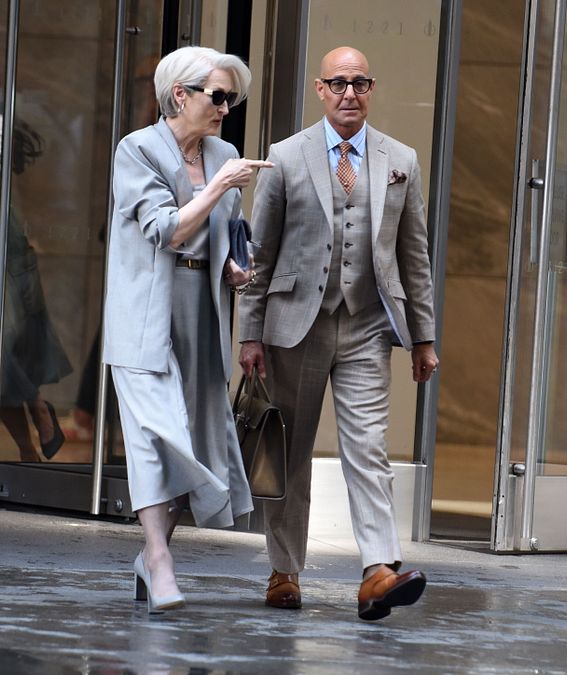 © IPA  | Il Diavolo veste Prada 2, il look impeccabile sul set di Stanley Tucci