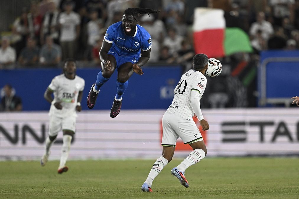 © ipa  | Dal 2023 al Genk, Arokodare ha siglato 27 gol in 68 presenze in tutte le competizioni con il club belga. Nella stagione 2025/26 appena iniziata, il classe 2000 ha lasciato il segno in occasione della gara persa contro lo Standard Liegi