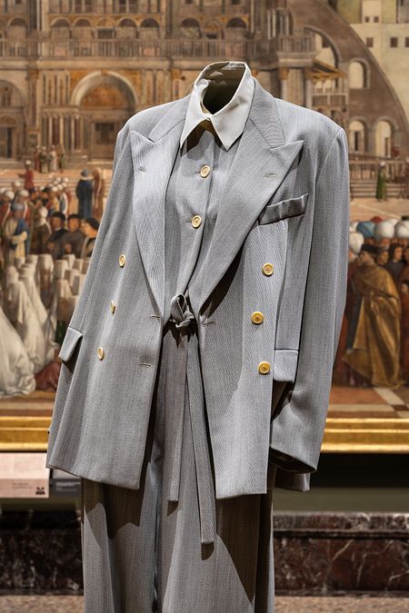 © Ufficio stampa  | "Giorgio Armani: Milano, per amore": i suoi abiti esposti per la prima volta nelle sale della Pinacoteca di Brera (credit photo: Agnese Bedini, Melania Dalle Grave)