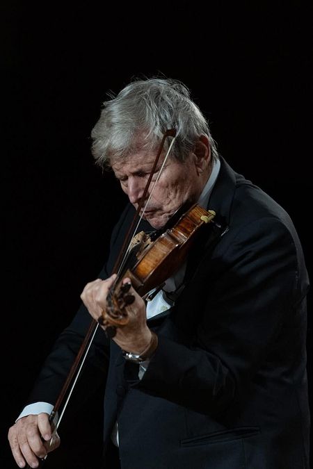 © Ufficio stampa  |  Il violinista Uto Ughi