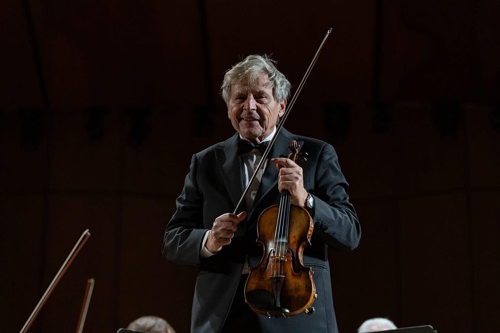 © Ufficio stampa  |  Il violinista Uto Ughi