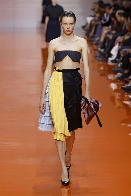 © Catwalk Pictures  | Prada, collezione donna primavera estate 2026