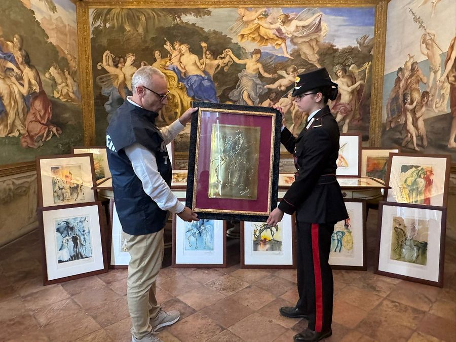 © Carabinieri 