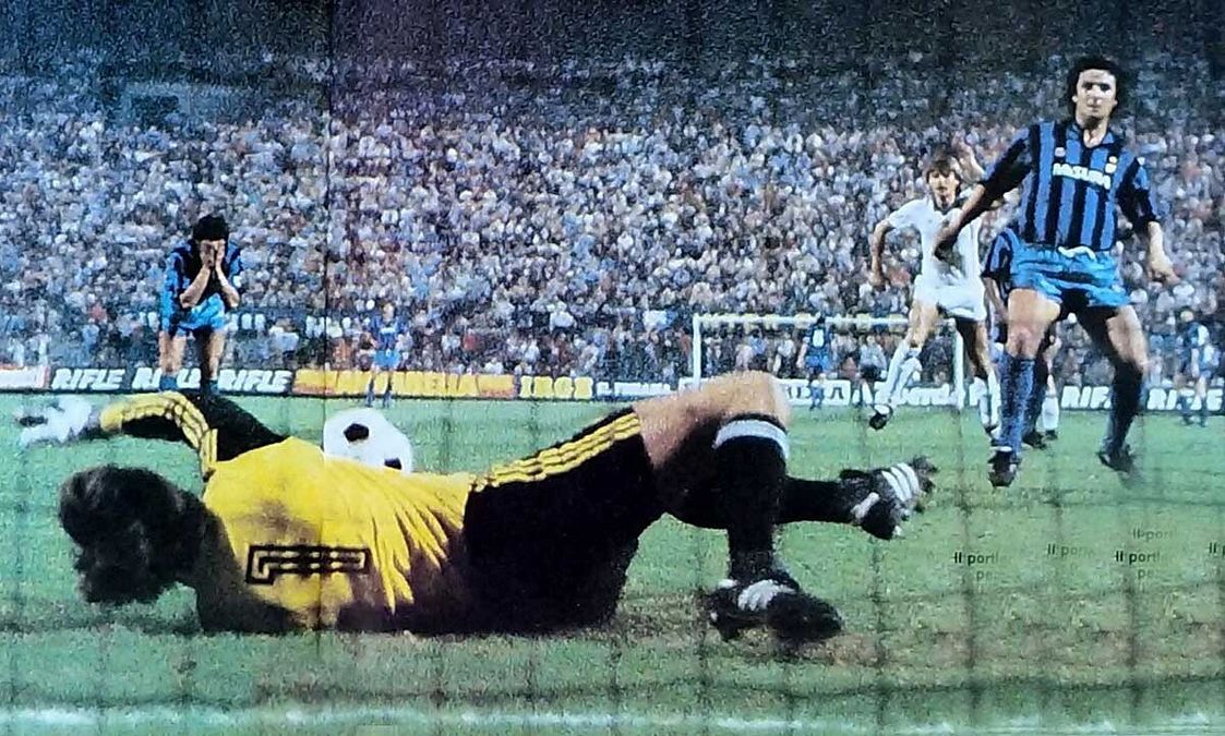 © Getty Images  | Artem Dovbyk sbaglia uno dei tre rigori assegnati alla Roma contro il Lille nella sfida di Europa League del 2 ottobre 2025