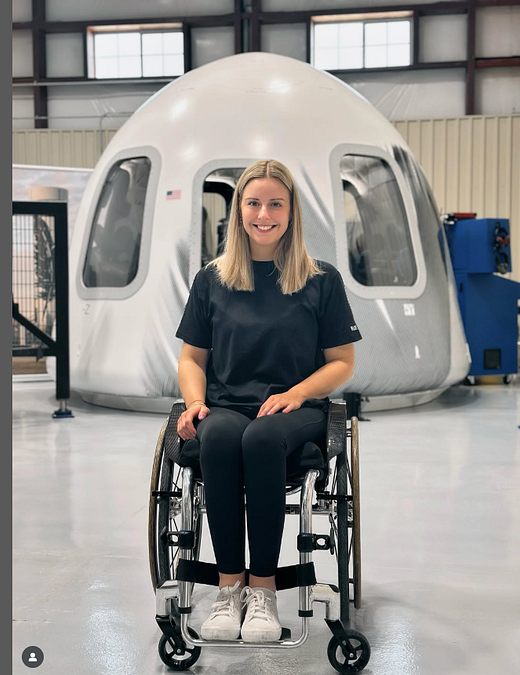 © Instagram  |  Michaela Benthaus, ingegnera astronauta dell'Esa