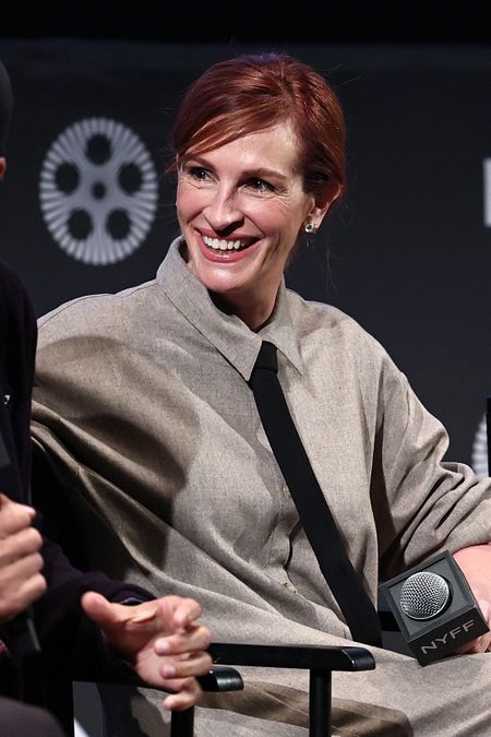 © Afp  | Julia Roberts in cravatta alla conferenza stampa di presentazione del film "After the Hunt" a New York