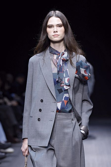 © Catwalk Pictures  | Il blazer dalle sfilate della moda autunno 2025: Emporio Armani