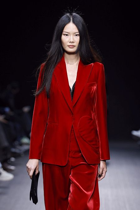 © Catwalk Pictures  | Il blazer dalle sfilate della moda autunno 2025: Emporio Armani