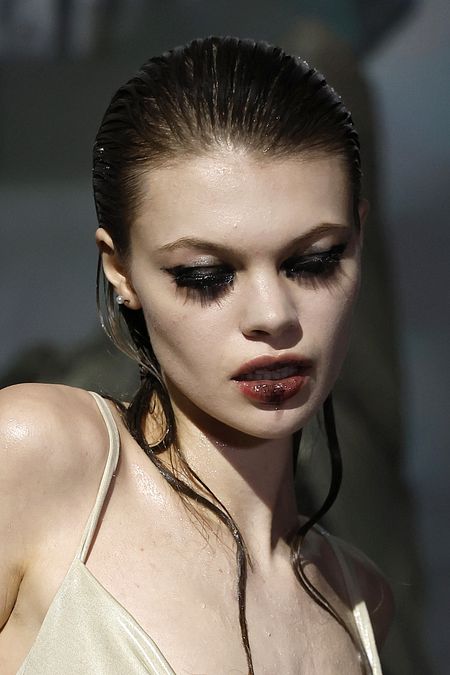 © Catwalk Pictures  | Halloween make up 2025, ispirazioni per un trucco da brivido: Frederick Anderson autunno inverno 2025