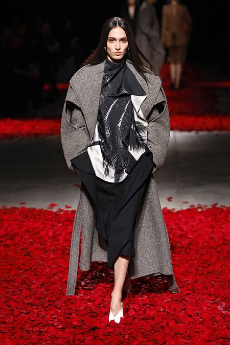 © Catwalk Pictures  | Cappotti autunno inverno 2025: Ferragamo