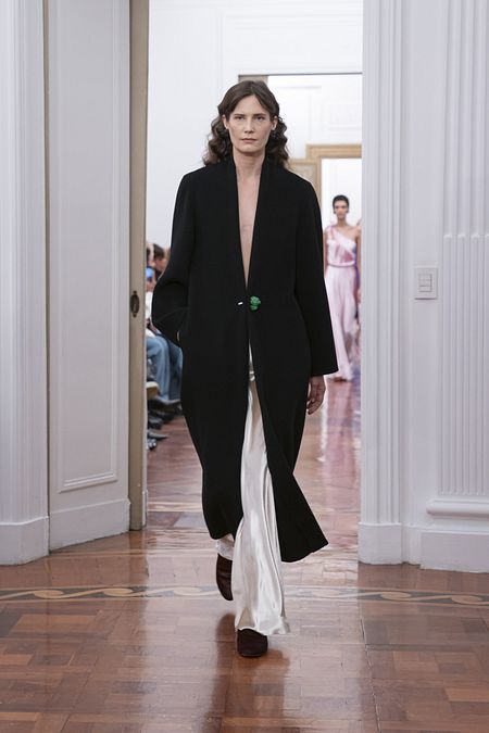 © Catwalk Pictures  | Cappotti autunno inverno 2025: Ferragamo