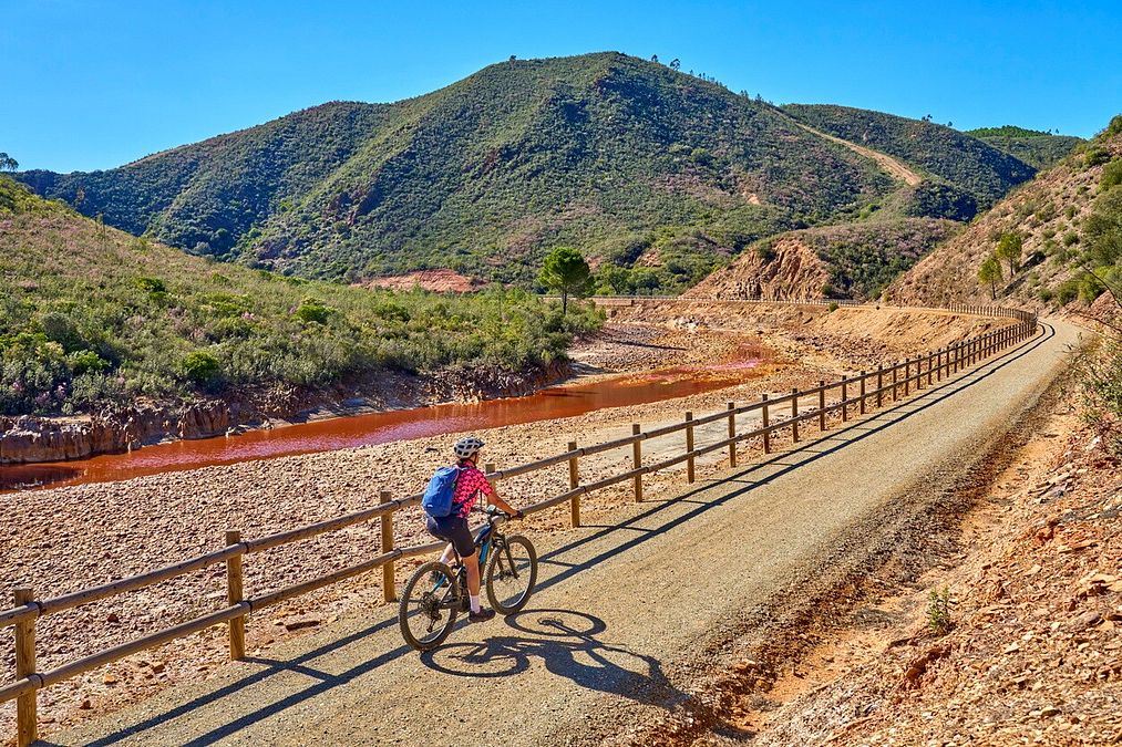 © Istockphoto  | In bicicletta in Andalusia, Spagna