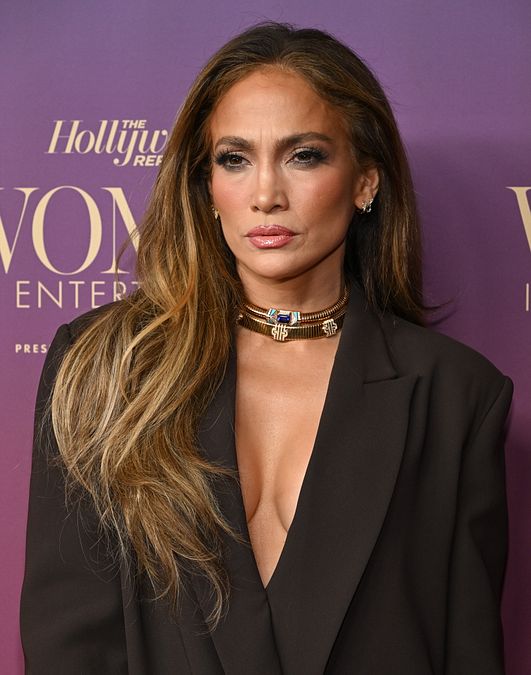 © IPA  | Il look di Jennifer Lopez al Women in Entertainment Gala 2025