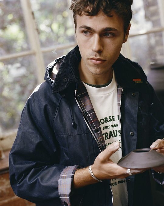 © Catwalk Pictures  | Il tartan nelle sfilate della moda inverno 2025-2026: Louis Vuitton