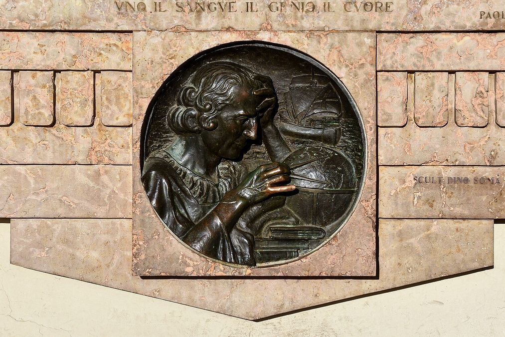 © Istockphoto  | Torino e il dito di Cristoforo Colombo 