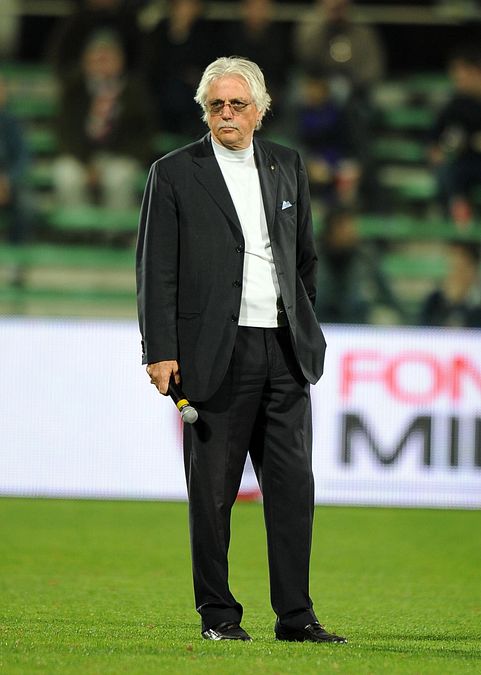 © Getty Images  | Il 2 gennaio si è spento a 80 anni Aldo Agroppi. Bandiera del Torino (con cui vinse due Coppe Italia) e capitano del Perugia, da allenatore portò il Pisa in A e stabilì il record di imbattibilità in B col Perugia. Tecnico dal carattere schietto, la sua carriera in panchina fu segnata dal burrascoso rapporto con la piazza di Firenze per la gestione di Antognoni.