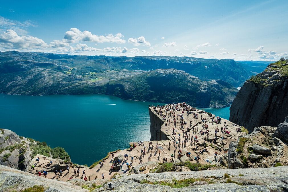 © Istockphoto  | Preikestolen, Norvegia