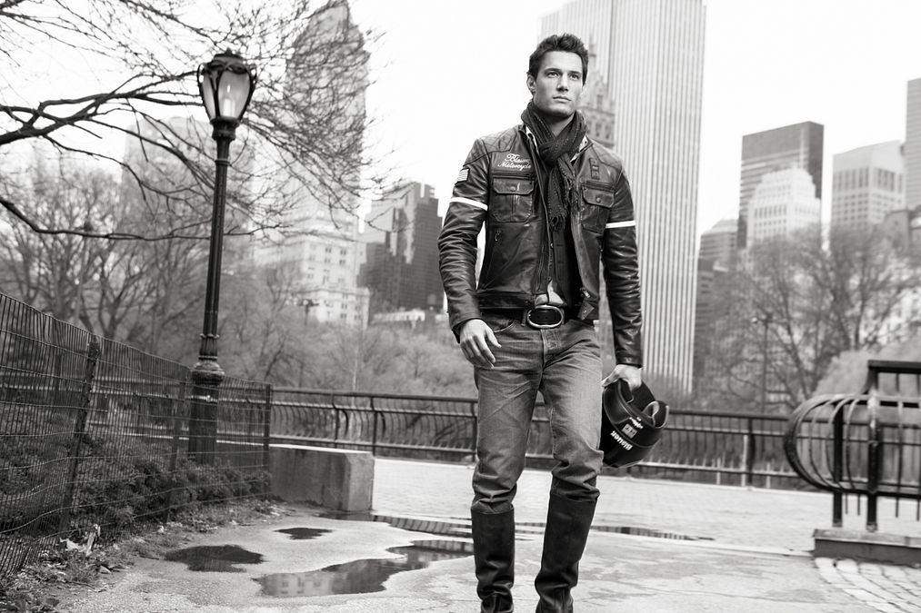 © Ufficio stampa  | Uno degli scatti dall'archivio di Blauer selezionati per “Family Grammar”, la mostra-installazione per celebrare i 25 anni del brand in Italia (credit: Stefano Babic)