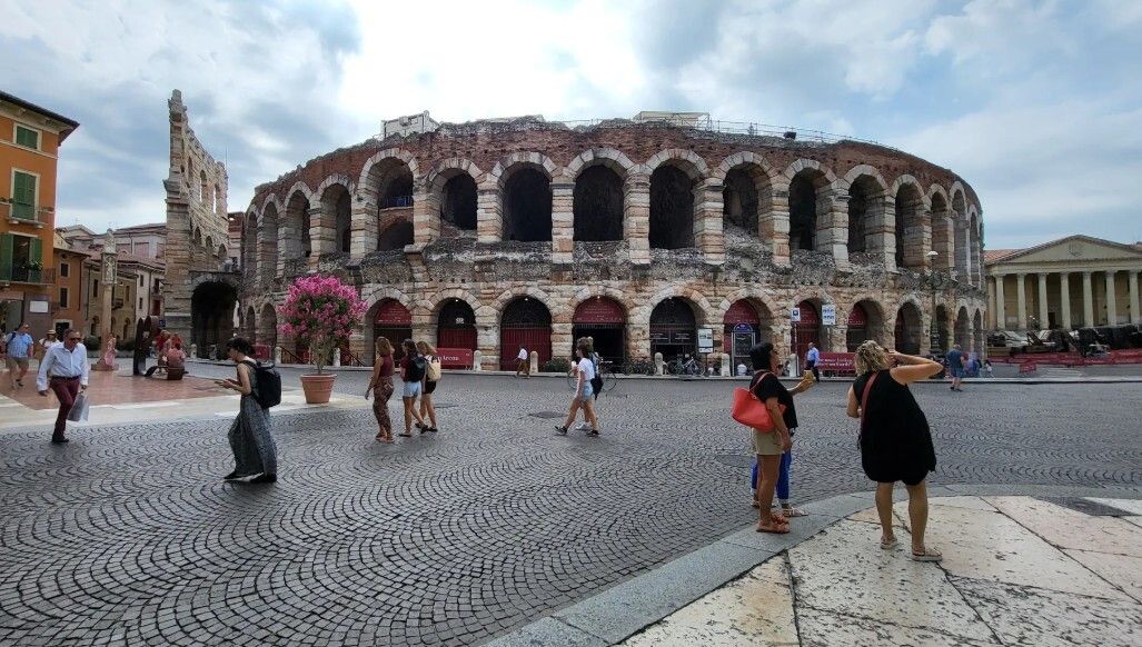 © Istockphoto  | Milano, le colonne di San Lorenzo
