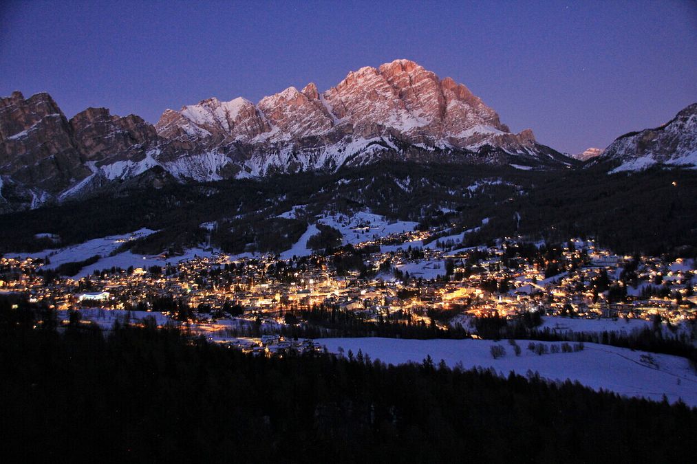 © Istockphoto  | Panorama invernale su Cortina d'Ampezzo